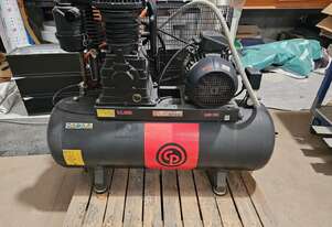 NEAR NEW Chicago Pneumatic CPRD 10200 NS59S 200L 10HP Tank Mounted 3P Pistons Compressor