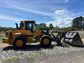 2013 Volvo L90F - picture2' - Click to enlarge