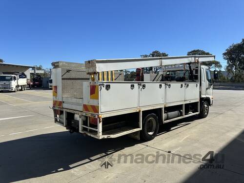 2005 Hino FD500 4x2 Service Truck