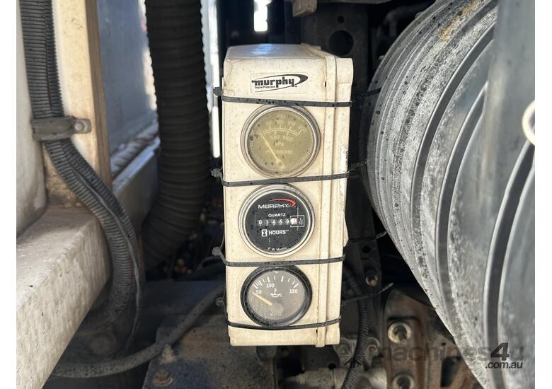 2005 Hino FD500 4x2 Service Truck