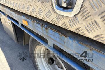 2014 Isuzu NH NQR450 89/185 4x2 Service Truck