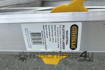 2 x Aluminium Ladders