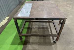 Metal Work Bench With Wheels