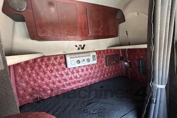 2017 Western Star 4864 FXB 6x4 Prime Mover