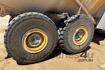 2018 Komatsu HM300-5 6x6 Articulated Dump Truck