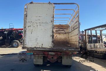 Mercedes Benz 1984   Rigid Tray