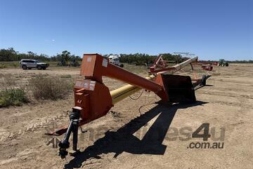 Westfield MK130 - 71 Swing Away Grain Auger