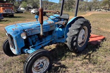 Fordson Dexter Tractor + Slasher