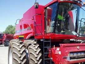 2011 Case IH 7088 Header/Combine - picture1' - Click to enlarge
