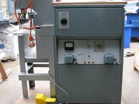 High Frequency PVC Vinyl Plastic Welder - picture0' - Click to enlarge