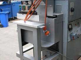 High Frequency PVC Vinyl Plastic Welder - picture2' - Click to enlarge