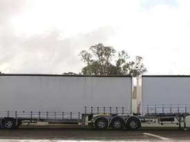 2005 KRUEGER 34 Pallet Curtainsider B Double Set  - picture0' - Click to enlarge