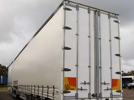 2005 KRUEGER 34 Pallet Curtainsider B Double Set  - picture0' - Click to enlarge