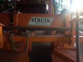 Struik 4 Row Potato Hiller very good condition - picture0' - Click to enlarge