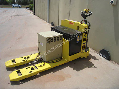2004 Hyster Electric Pallet Truck