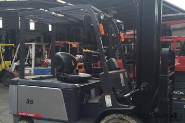 ACTIVE FORKLIFTS - TEU Electric Forklift 3.5T 6m Lift Container Mast