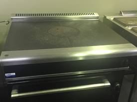 Waldorf Target Top Oven Range RNB8110G - picture0' - Click to enlarge