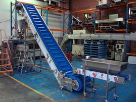 IOPAK 150-HOPPER - 1.5m Long Conveyor with Hopper - picture0' - Click to enlarge