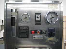 Large Autoclave - picture0' - Click to enlarge