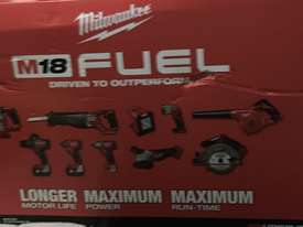 Brand new Milwaukee combo kit - picture1' - Click to enlarge