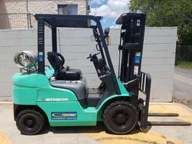 2005 MITSUBISHI FORKLIFT 2.5 TONNE - picture0' - Click to enlarge