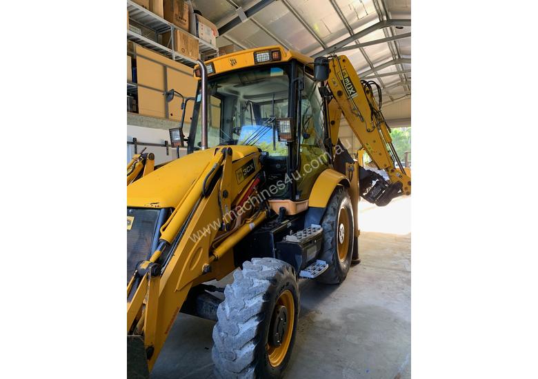 caption 2007 JCB 3CX 4X4 BACKHOE EX GOVT
