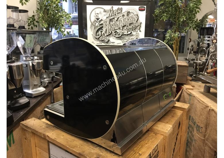 Click to view full size photos WEGA CONCEPT 2 GROUP HI-CUP ESPRESSO COFFEE MACHINE BLACK