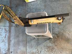Enerpac Two Speed Hydraulic Hand Pump Porta Power P392 10000 PSI - picture2' - Click to enlarge