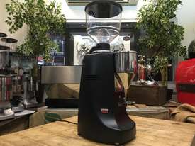 MAZZER ROBUR ELECTRONIC E BLACK ESPRESSO COFFEE GRINDER MACHINE CAFE - picture0' - Click to enlarge