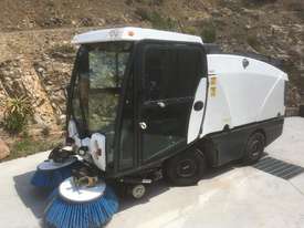 2008 MACDONALD JOHNSON DIESEL SWEEPER - picture0' - Click to enlarge