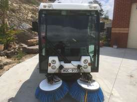 2008 MACDONALD JOHNSON DIESEL SWEEPER - picture0' - Click to enlarge