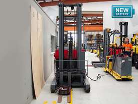 1.4T Battery Electric Stand Up Reach Truck - picture2' - Click to enlarge