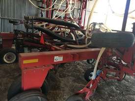 Morris C2 Air Seeder Seeding/Planting Equip - picture2' - Click to enlarge