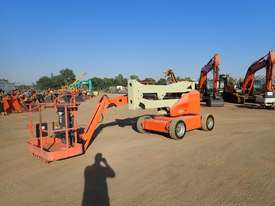JLG E450AJ Electric Wheeled Boom Lift - picture0' - Click to enlarge