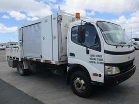 Hino U424 - picture0' - Click to enlarge