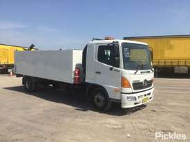 2004 Hino FD 500 - picture0' - Click to enlarge
