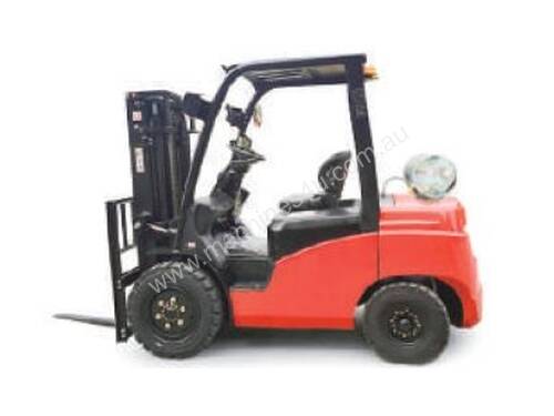 CPQ(Y)D15/18/20/25/30/35T8 COUNTERBALANCE FORKLIFT