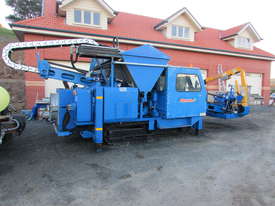 Hydraulic lifting rams - picture2' - Click to enlarge