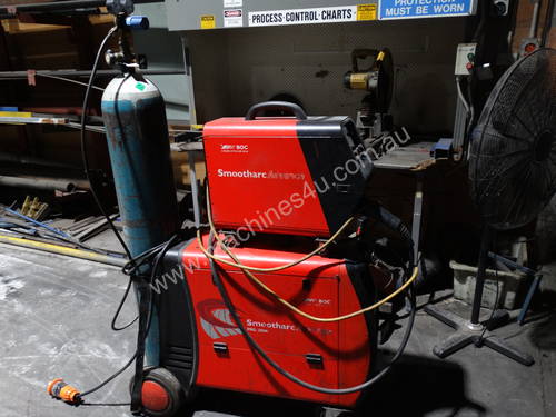 BOC Smootharc Advance MIG 350 welder