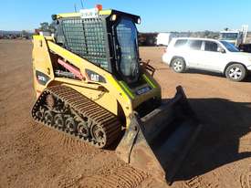 2011 Caterpillar 247B3 Tracked Skidsteer Loader - picture1' - Click to enlarge