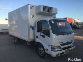 2014 Hino 300 616 - picture0' - Click to enlarge