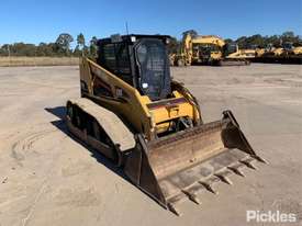 2006 Caterpillar 277B - picture2' - Click to enlarge