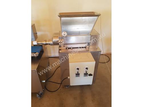 Food/Bar Extruder