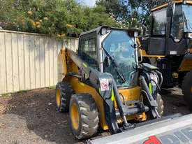2016 LiuGong 385B Skid Steer - picture0' - Click to enlarge