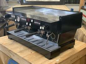 LA MARZOCCO LINEA CLASSIC MATTE BLACK 3 GROUP ESPRESSO COFFEE MACHINE - picture2' - Click to enlarge