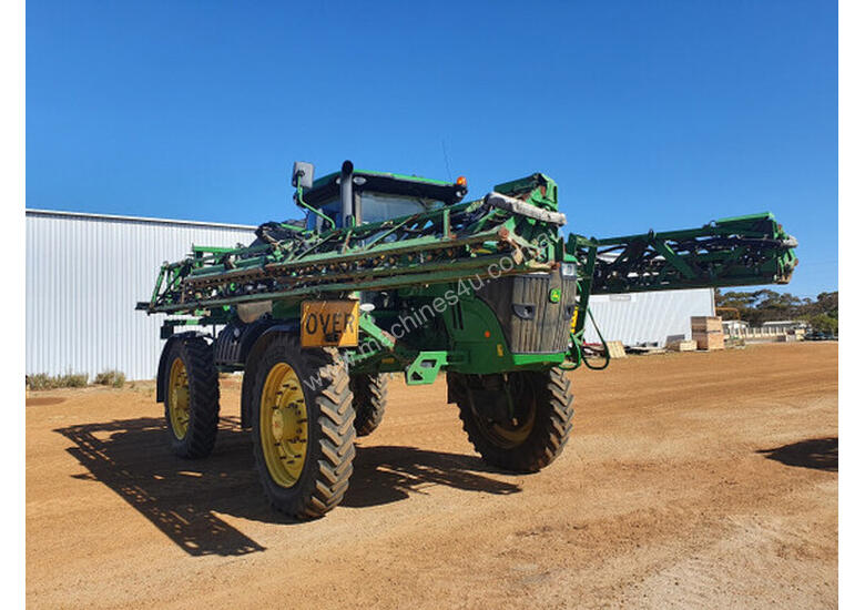 caption 2016 John Deere R4045 Sprayers