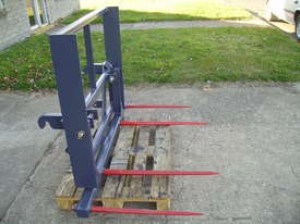 SQUARE BALE FORKS - picture1' - Click to enlarge
