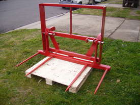 SQUARE BALE FORKS - picture0' - Click to enlarge