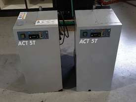 Pilotair Air compressor dryer ACT 5T - picture0' - Click to enlarge