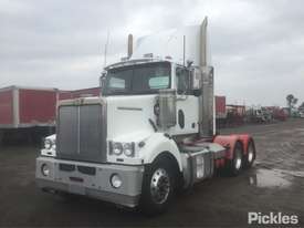 2011 Western Star Constellation 4800 FX - picture2' - Click to enlarge